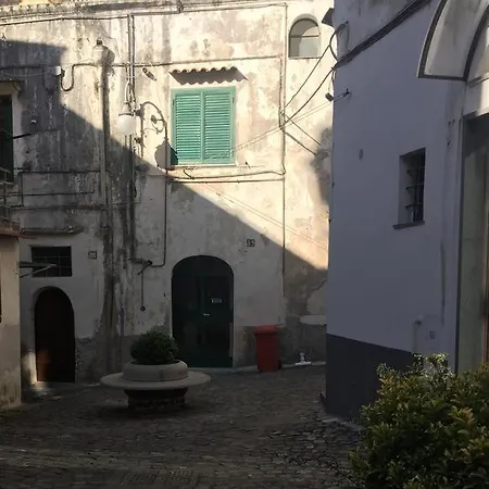 Macalelu House Apartmán