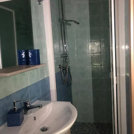 Apartment Macalelu House